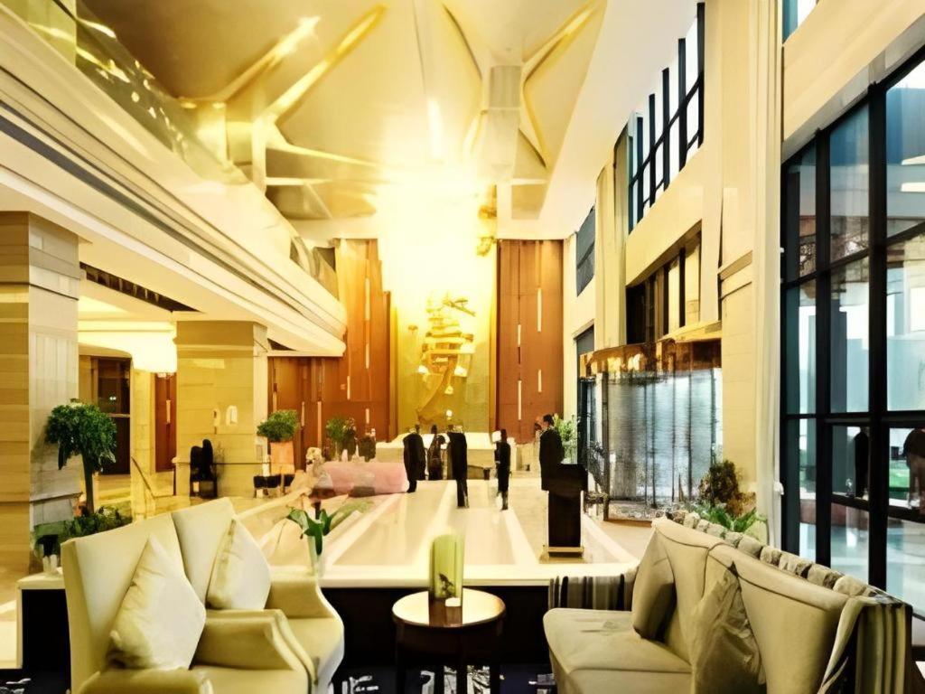 Ningbo East Shipu Hotel Exterior foto